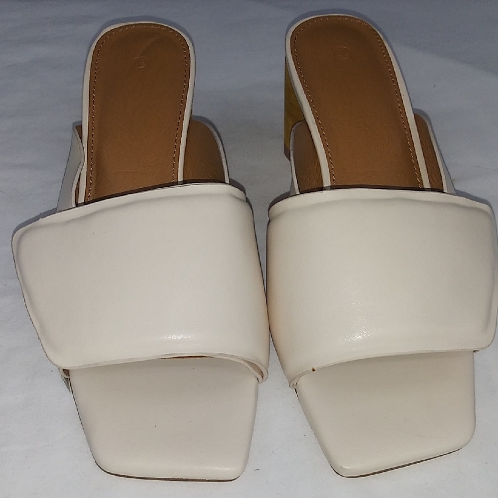 Elegant Cream Women's Mules - Picture 3 of 5